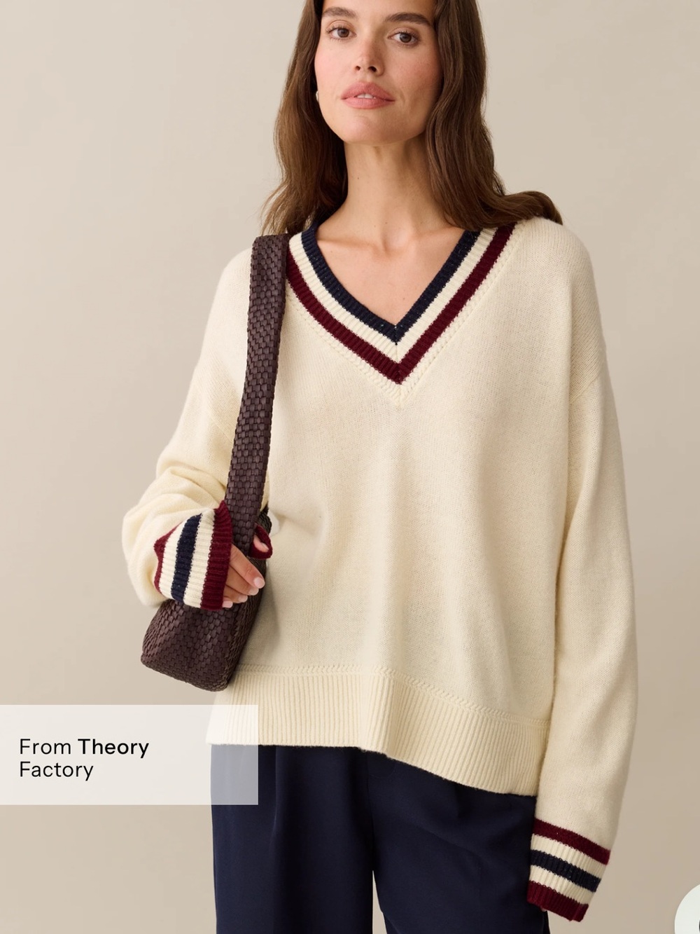 NWT CAARA Brenna 100% Merino Wool V-Neck Sweater
Size Small $172 Retail